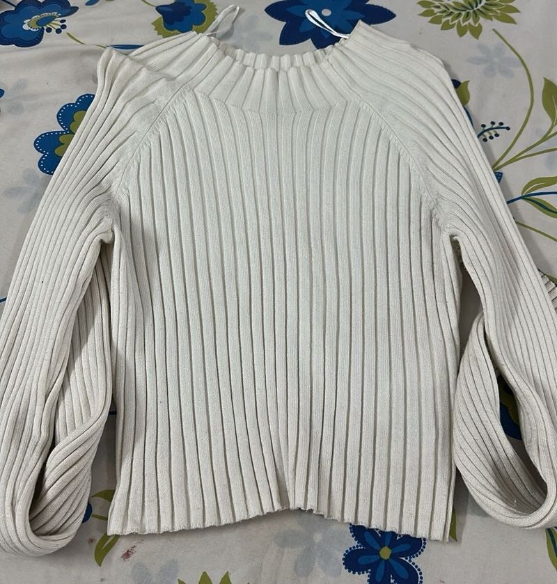 Ribbed Knit Sweater - White