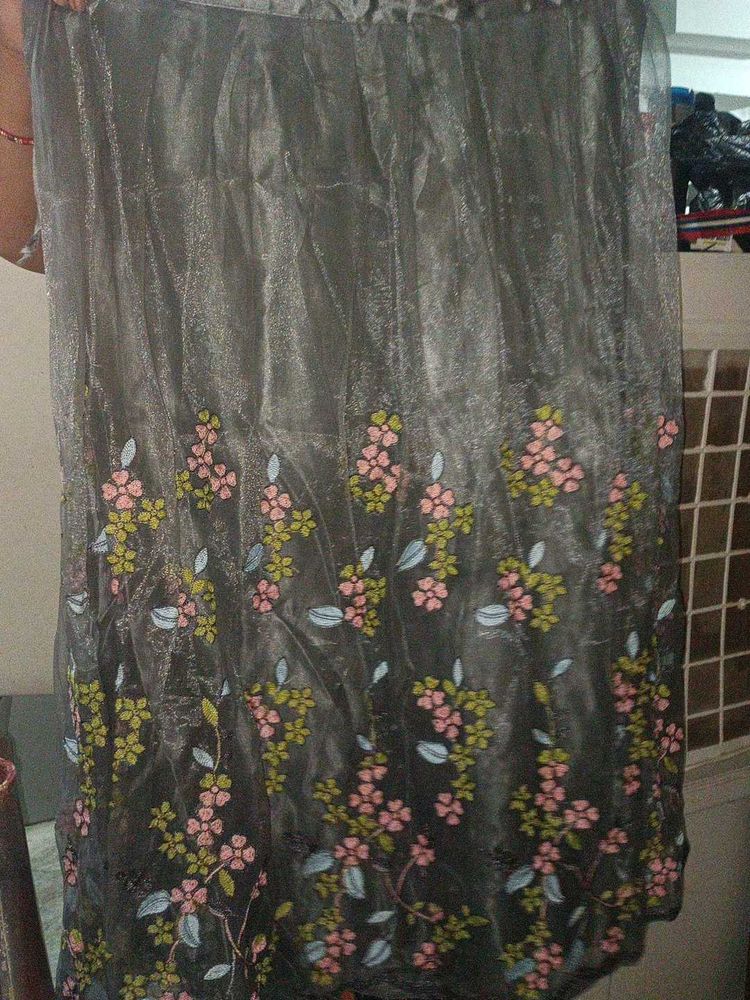 fully stiched lehenga net(new)