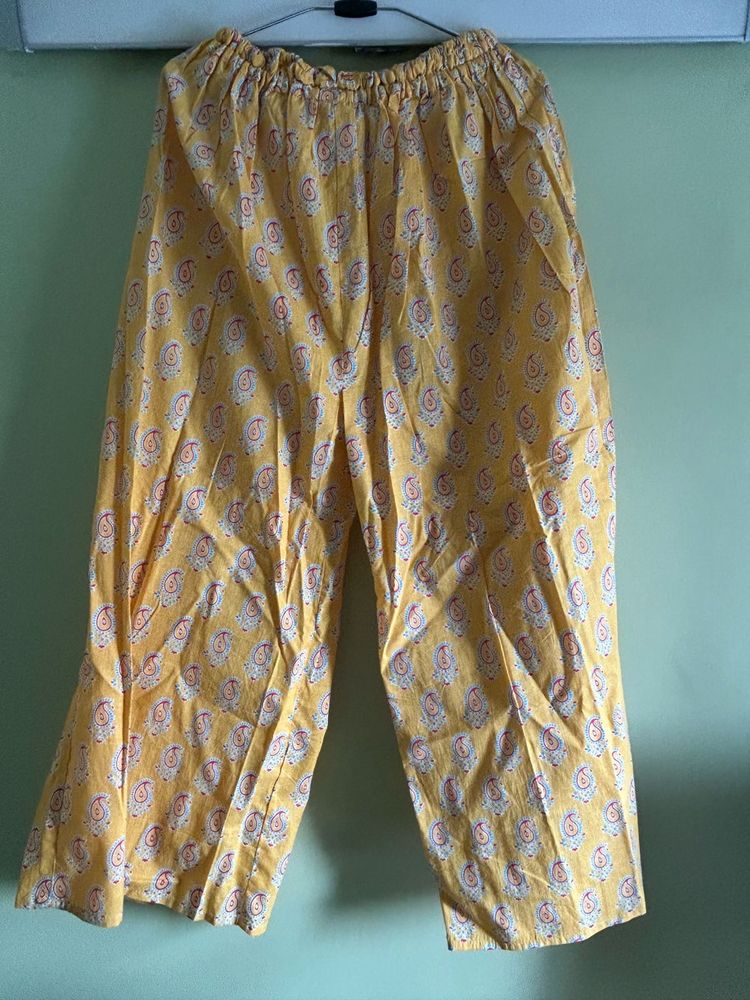 Yellow Paisley Print Pallazo