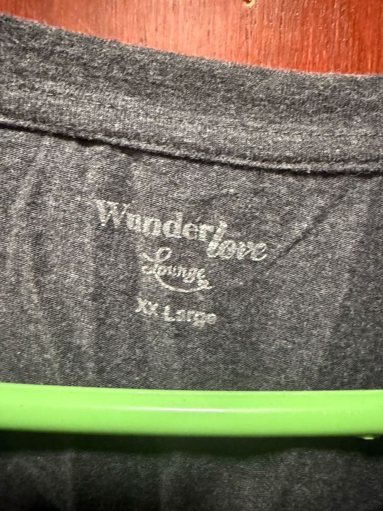 Wonderlove Lounge Gray Tee
