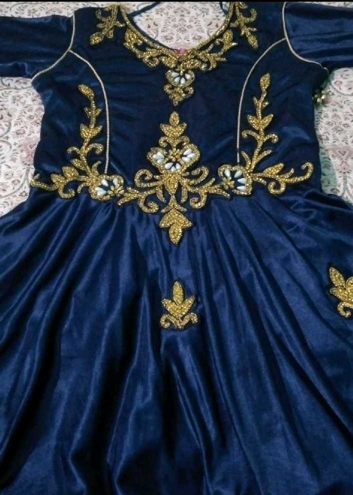 Ethnic Gown for women 💙