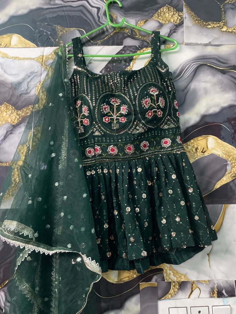 Bottle Green Shrara Set