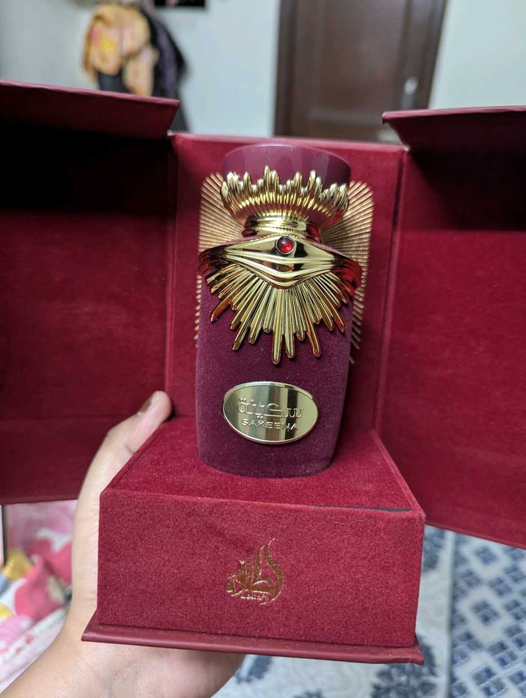Lattafa Sakeena Perfume
