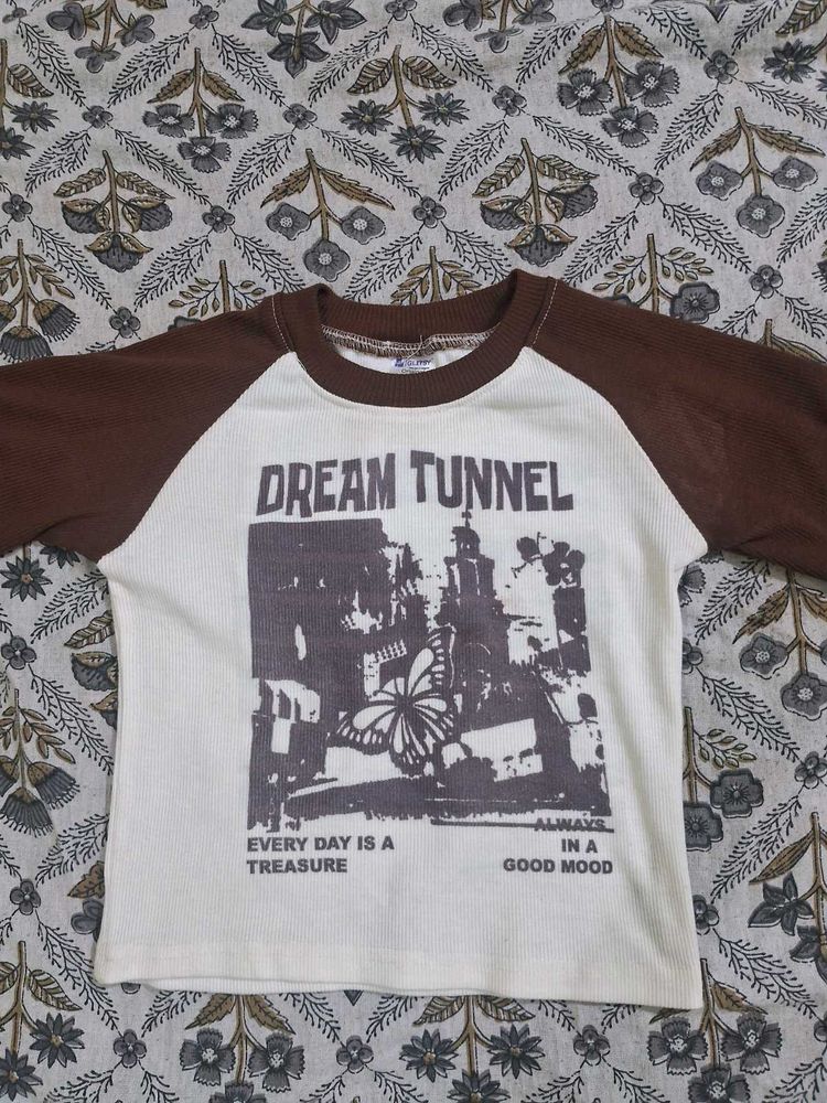 Dream Tunnel Graphic Tee