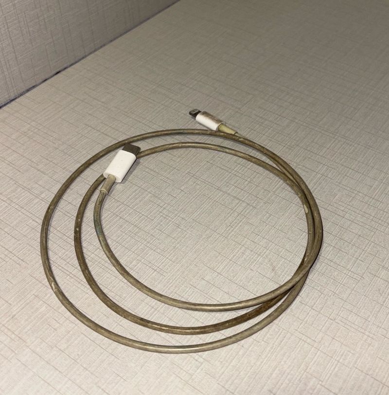 IPhone Lightning charging cable