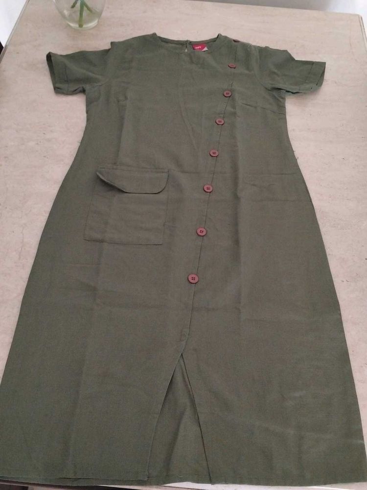 Smart Olive Dress With No Flaws