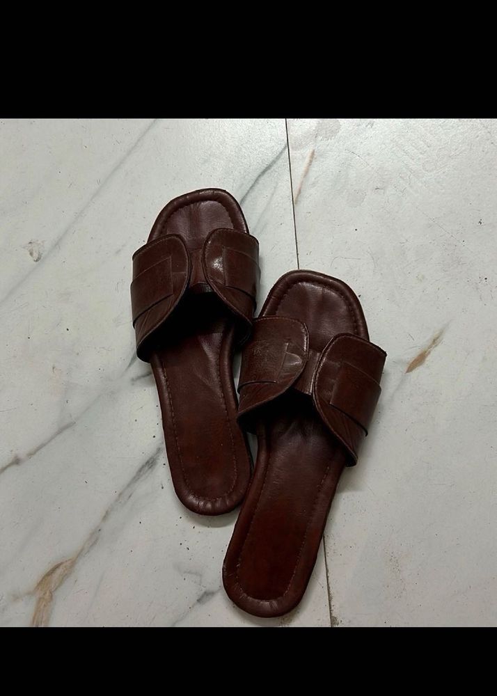 Brown Flats ✨