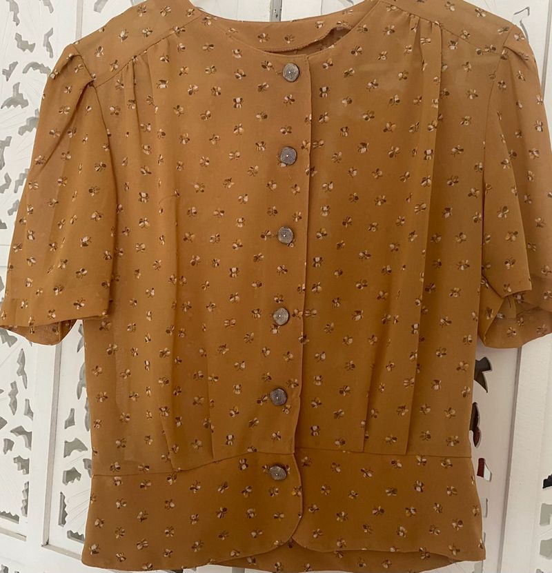 Korean Puff Shoulder Top