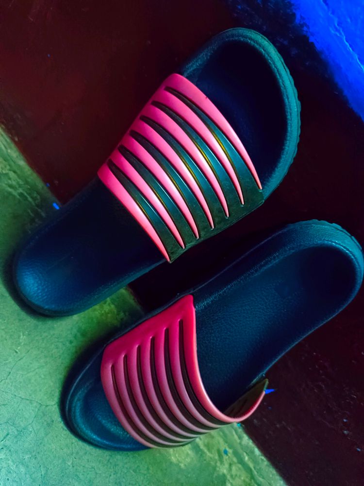 🔥 Flite Slippers And Flip-flops Red And Black In Colour Size 8/43 In  Rupees Money 💰 Or In Coins