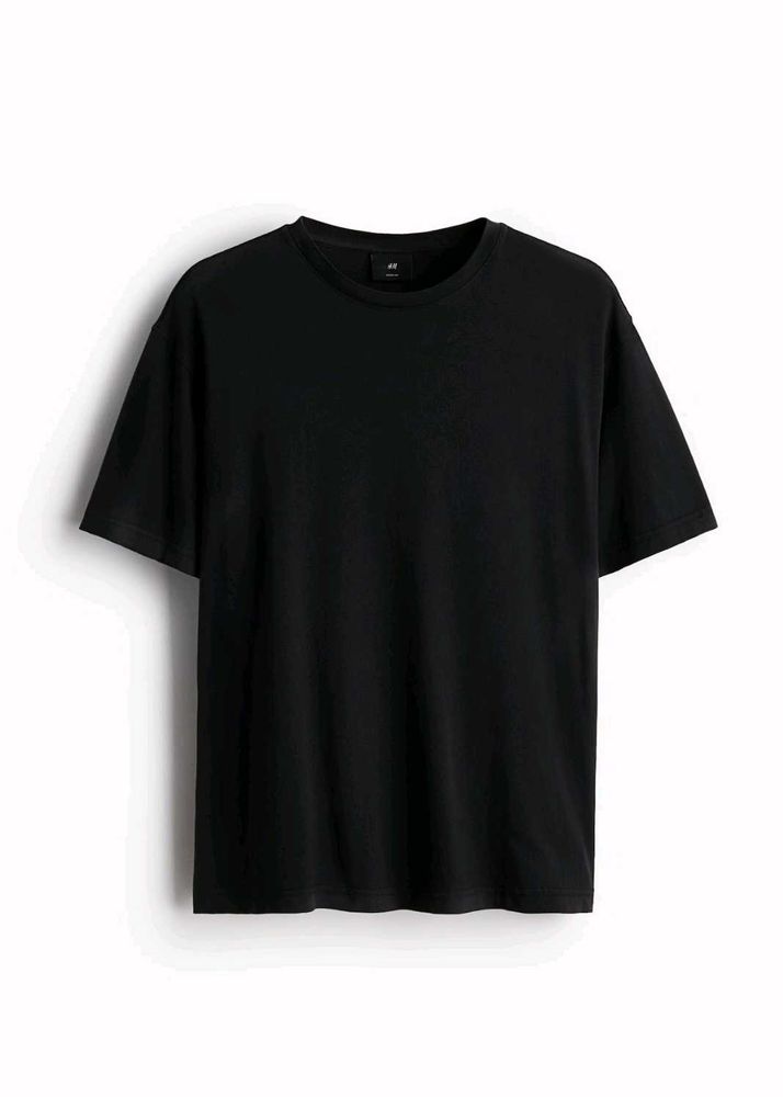 Black Basic T-Shirt Regular boxy fit
