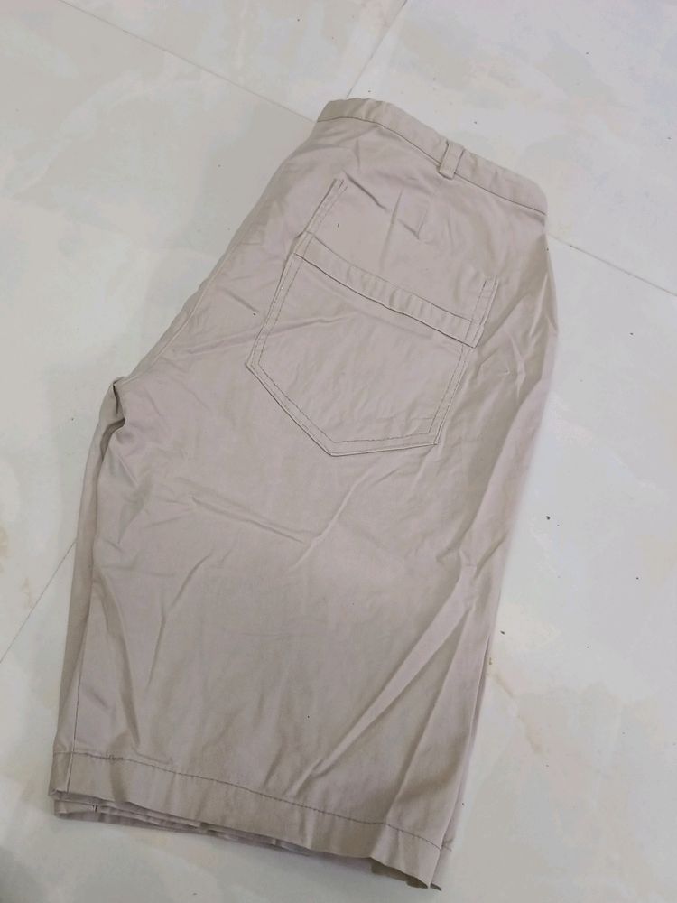MENS SHORTS. New Without Tag