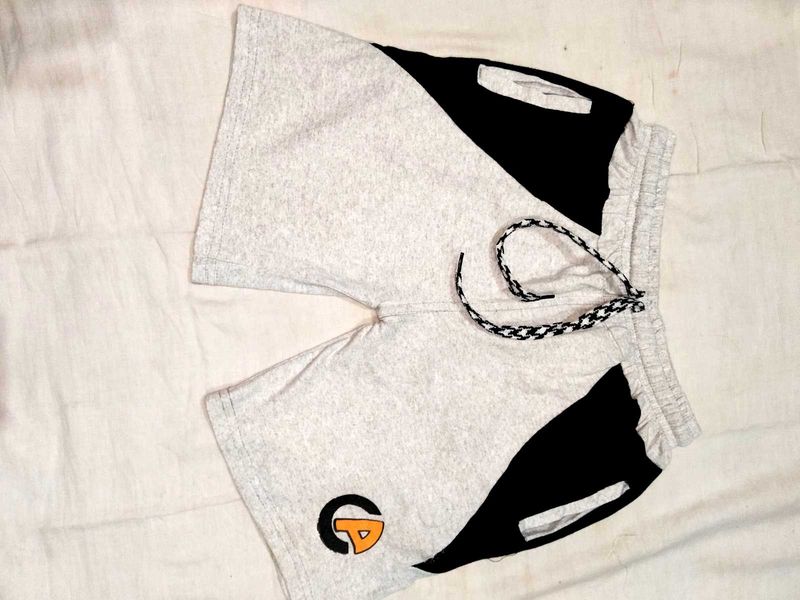 Grey &amp; Black Graphic Print Shorts