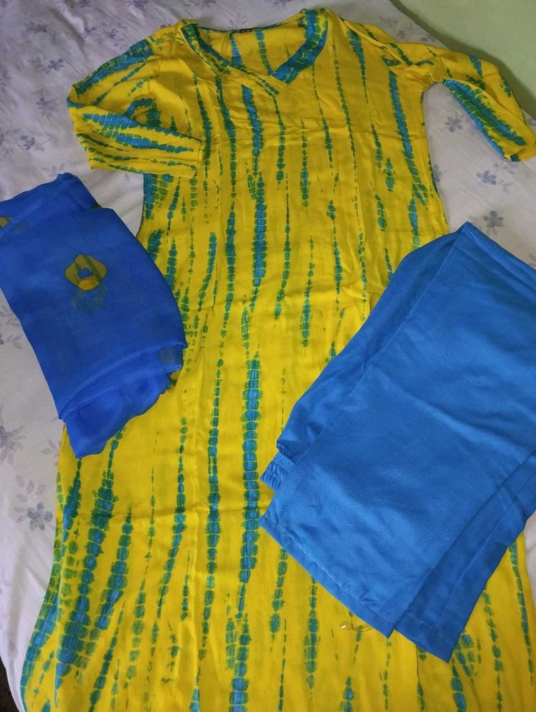Yellow &amp; Blue Tie-Dye Kurta Set