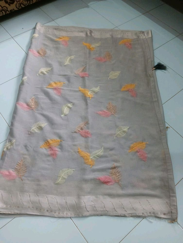 Thread Work Designated Saree With Stitched Blouse