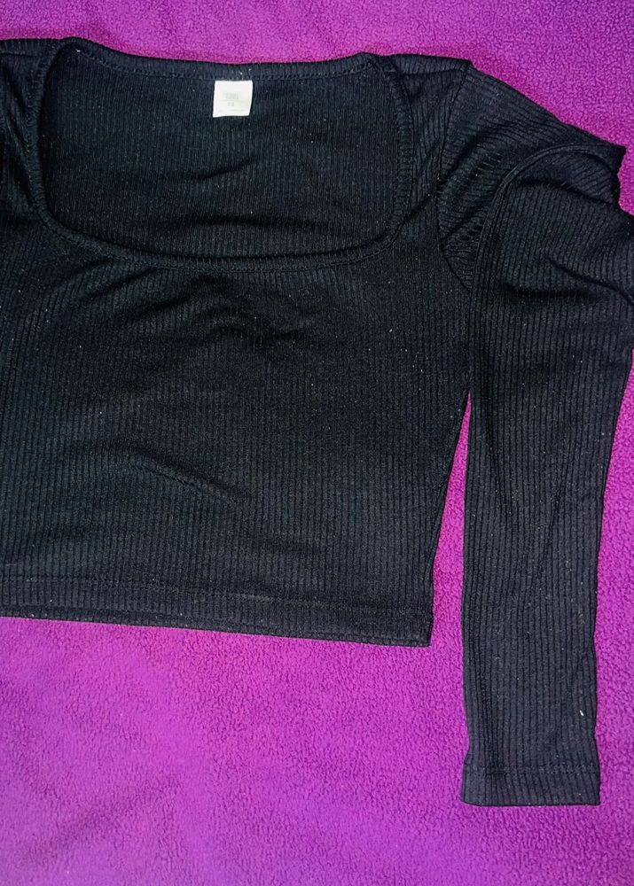Black Ribbed Long Sleeve Crop Top