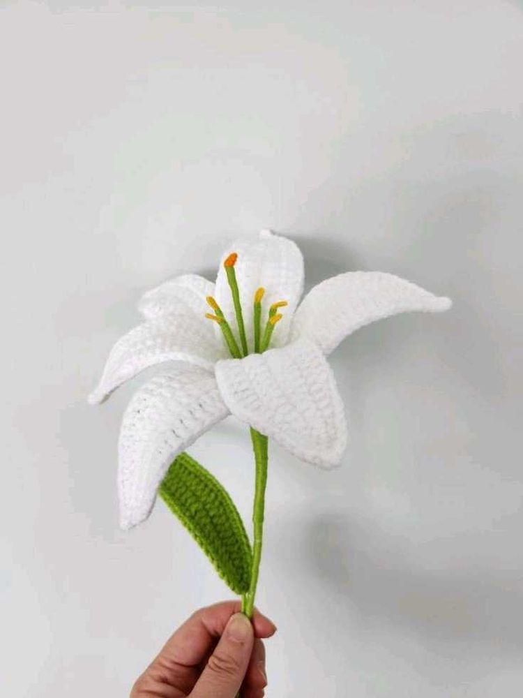 Crochet Lily Flower
