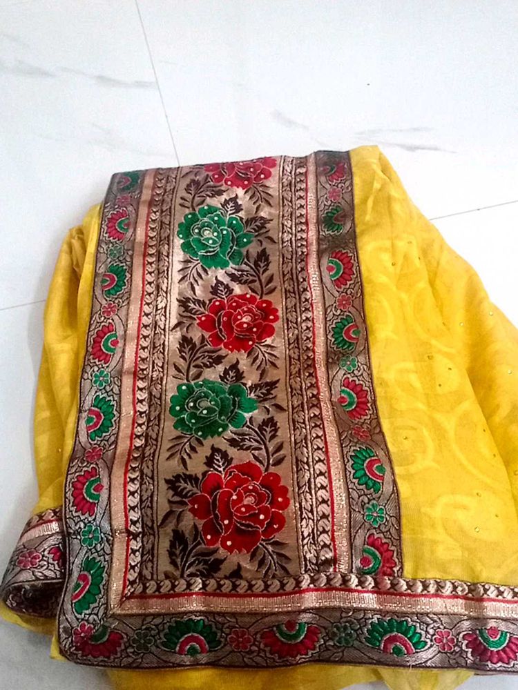 Old Sareee &amp; No Blouse piece