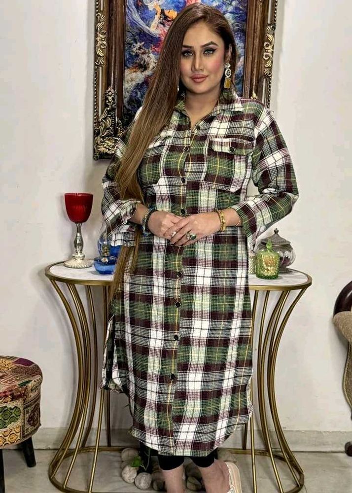 Green Plaid Button-Up Shirt for Winters