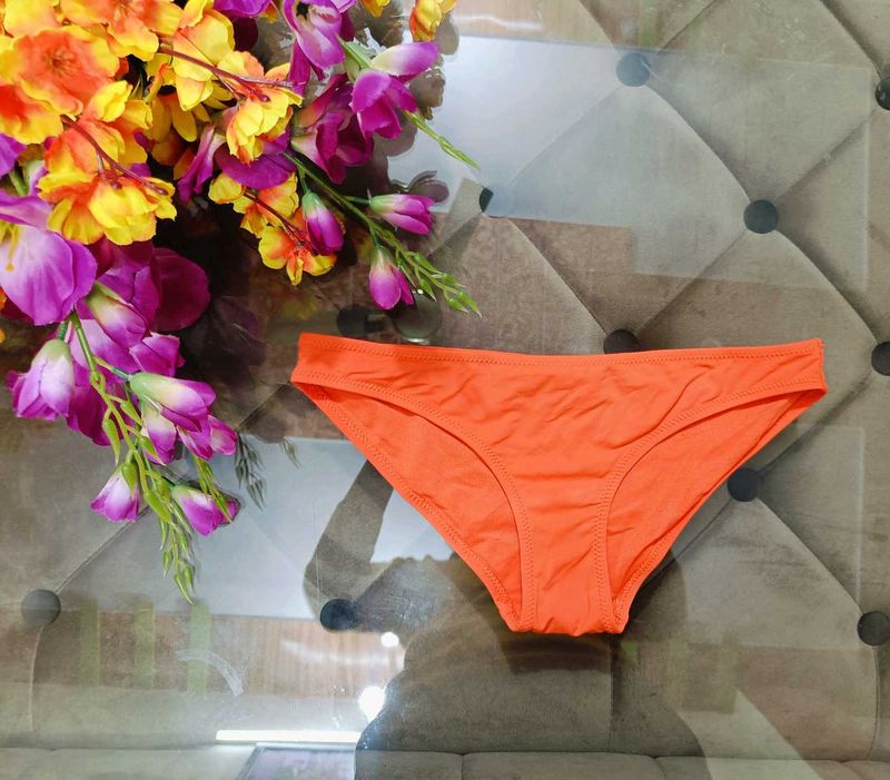 💖 Orange Briefs