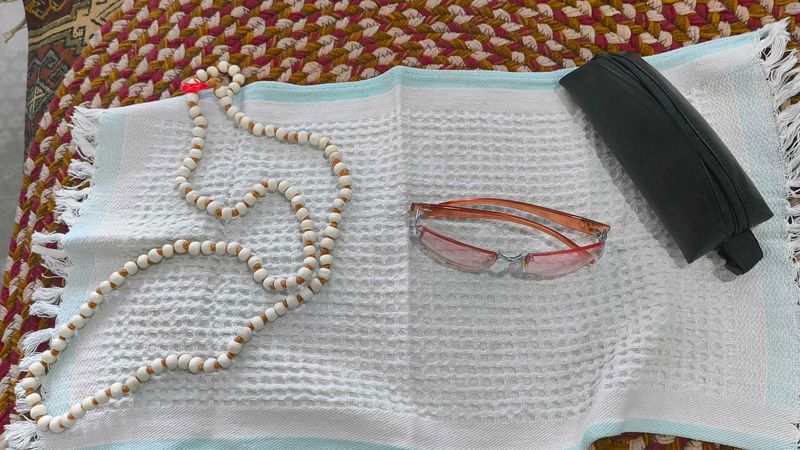 Combo Of Beaded Chain &amp; Sunglasses