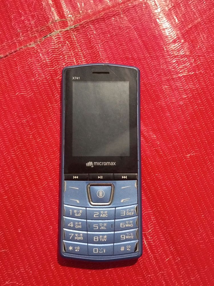 Micromax Keypad Phone All Working (Display Damage)