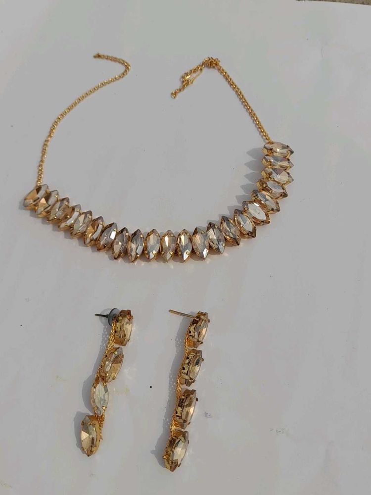 Pendent Set