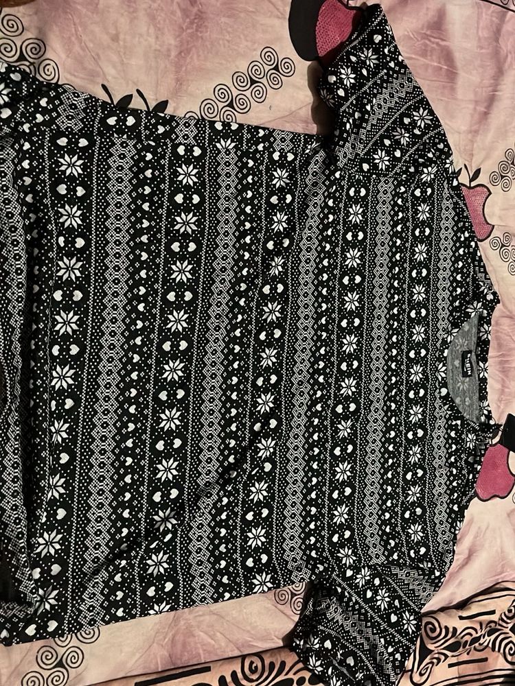 Patterned Short Sleeve Tee