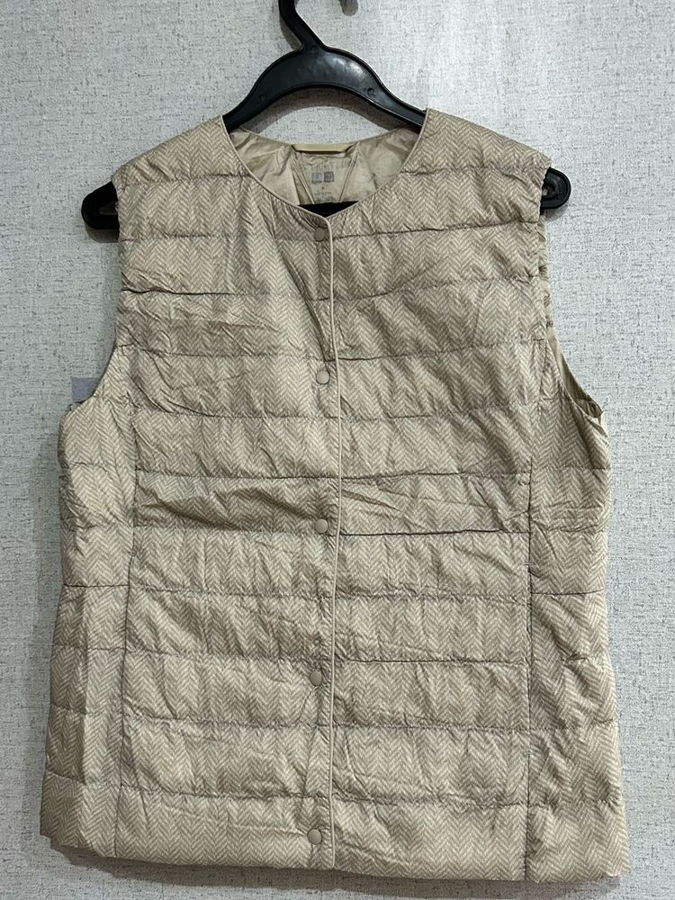 Uniqlo Lightweight Puffer Vest - Herringbone