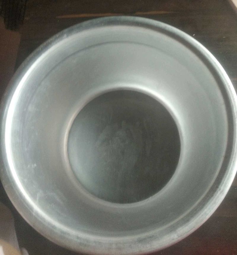 Aluminium cooking pot