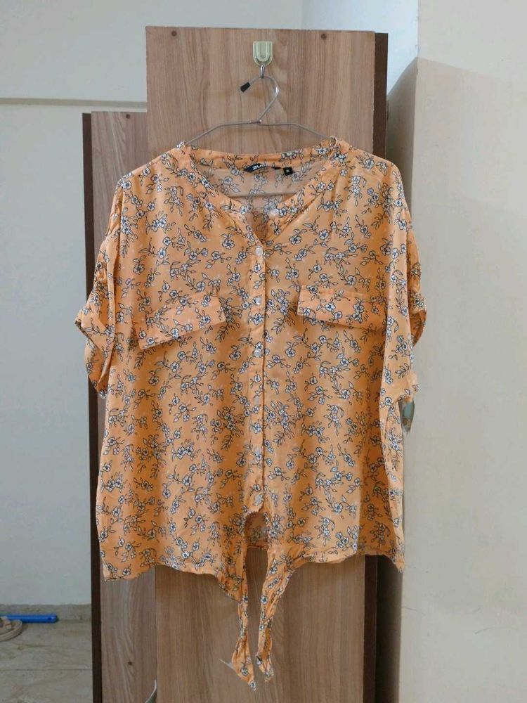 Floral Print Tie-Front Top