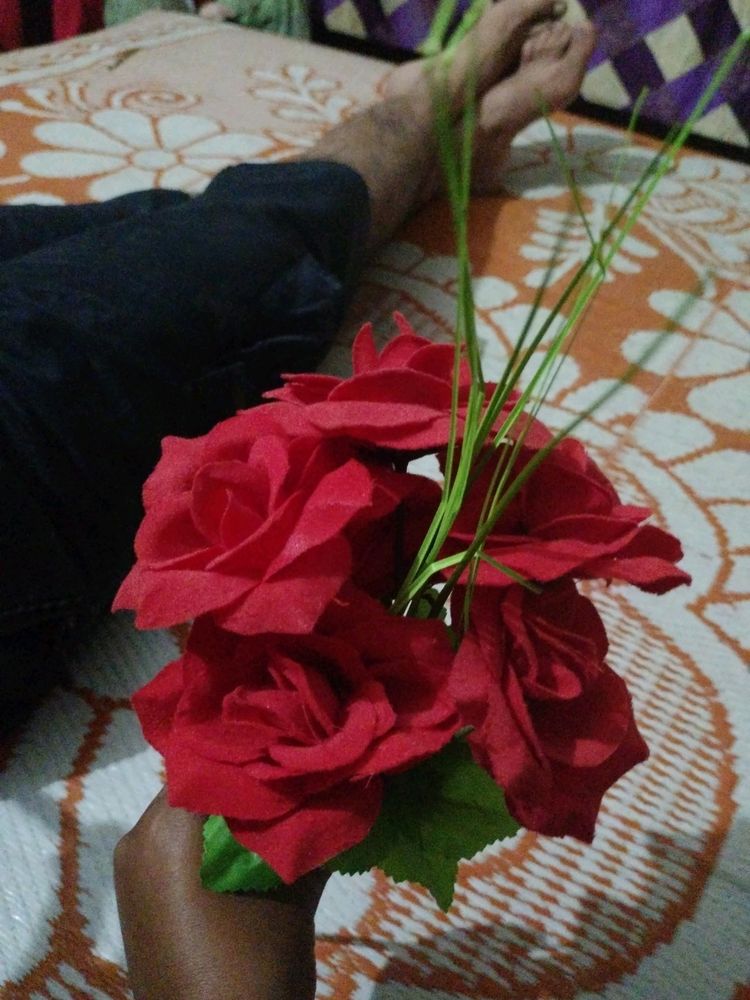 Artificial Red Roses