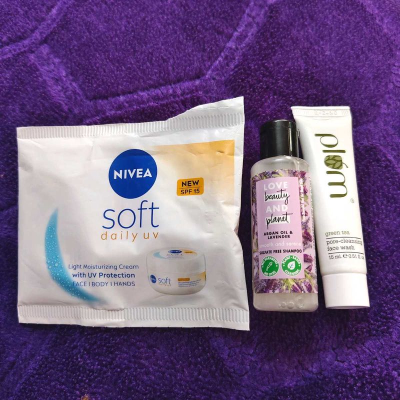 Plum Face Wash Nevia Moisturizer And Shampoo