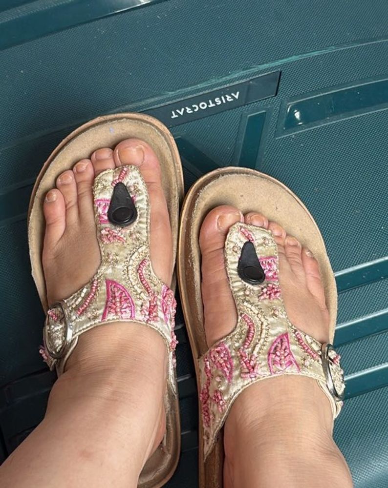 Flat For women