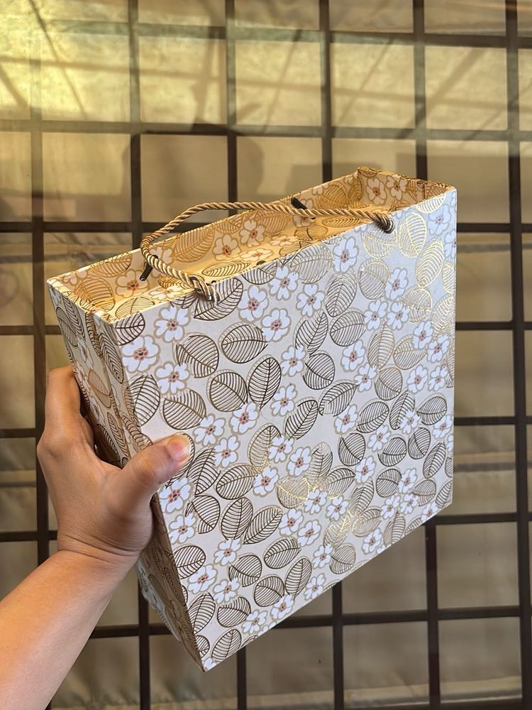 Floral Wedding Box With Thread Handles