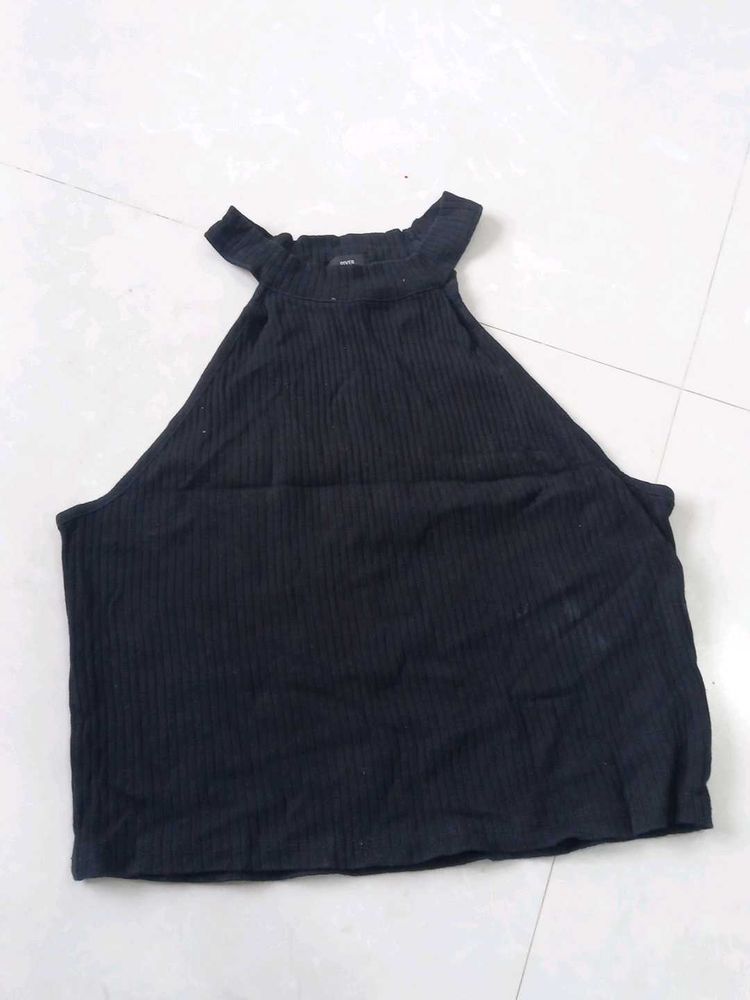 Black Ribbed Crop Top