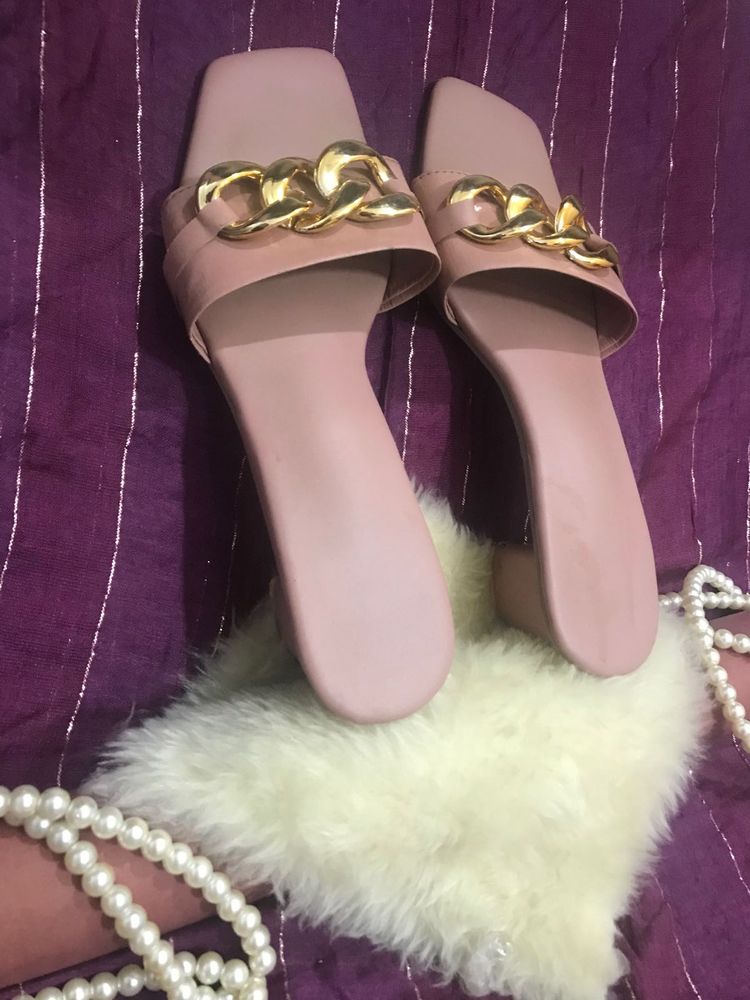 Pink Chain Detail Slides