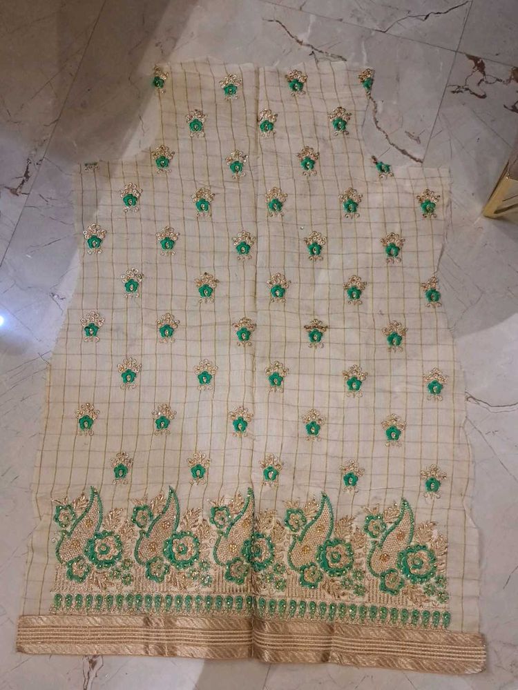 New Suit Unstiched With Freebie