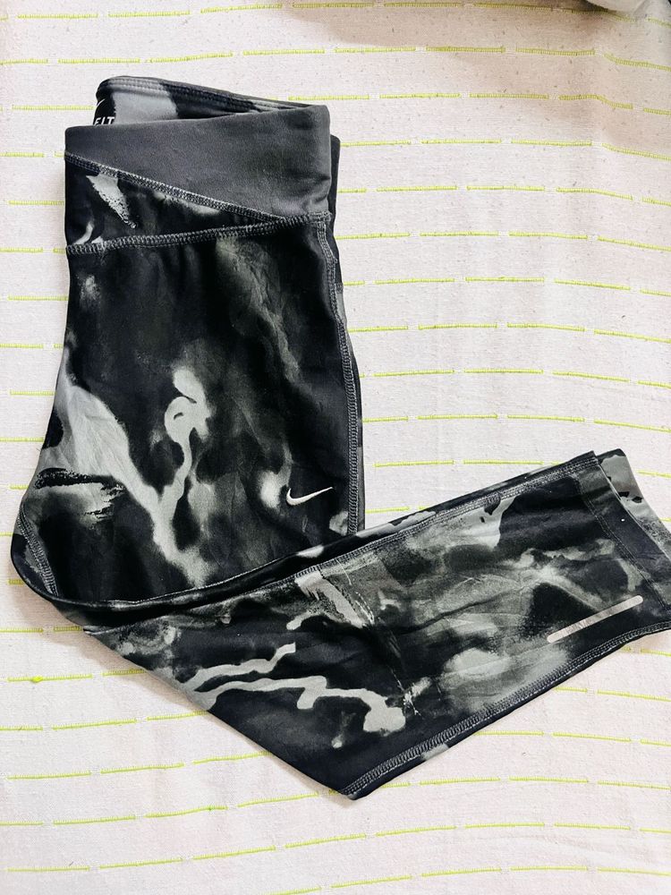 Nike Yoga Pant