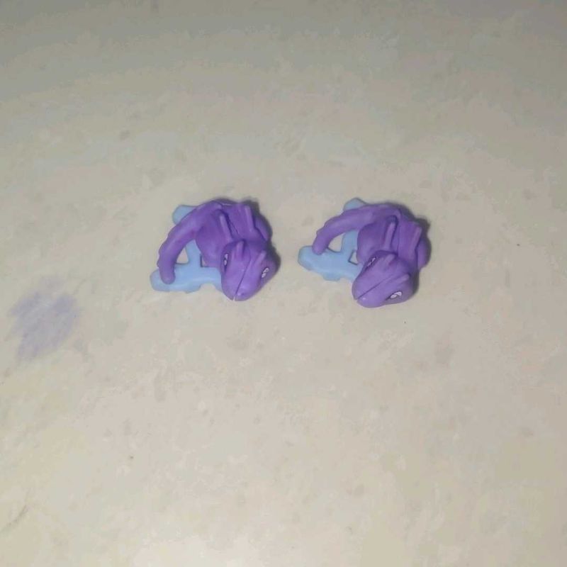 Kinder Surprise Toy - Purple Lizard Set 2