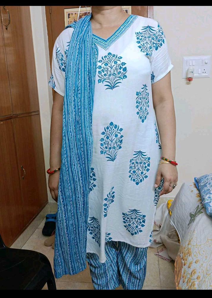 New Blue Flower Print Suit