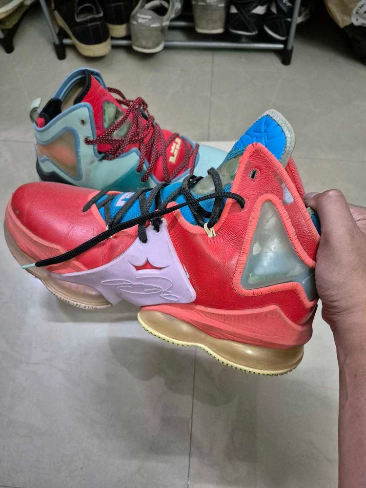 VERY RARE Nike Lebron 19 &#34;The Map&#34; original