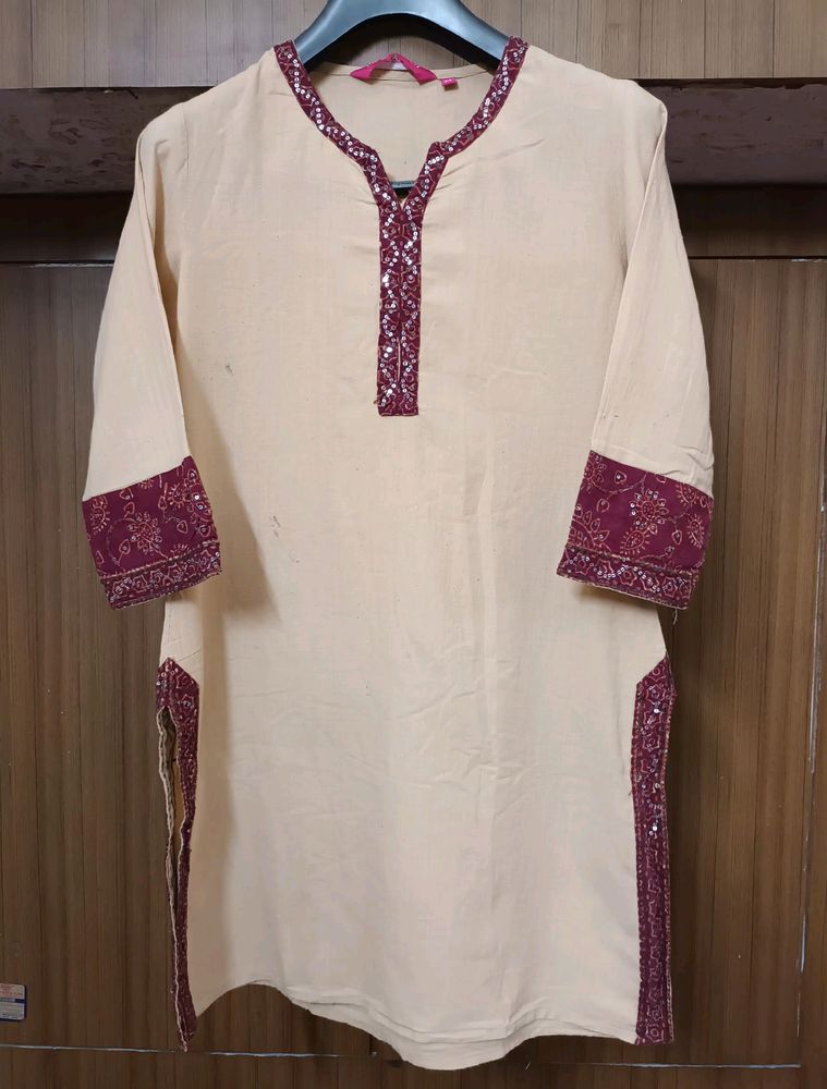 Rangmanch kurti