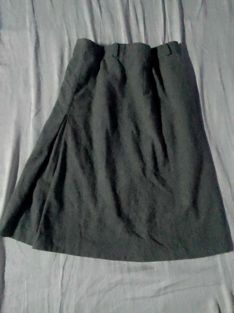 Elegant Black Skirt