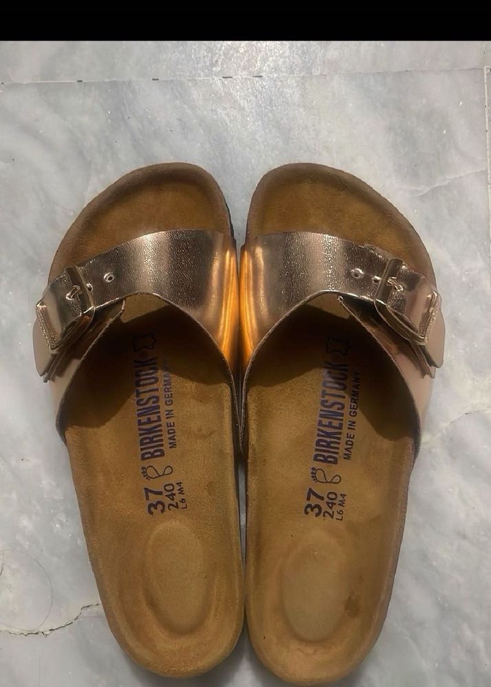 Madrid Flat On Sale😍