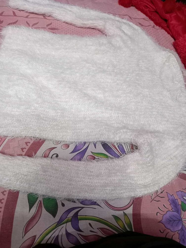 Fluffy White Sweater Cor Women