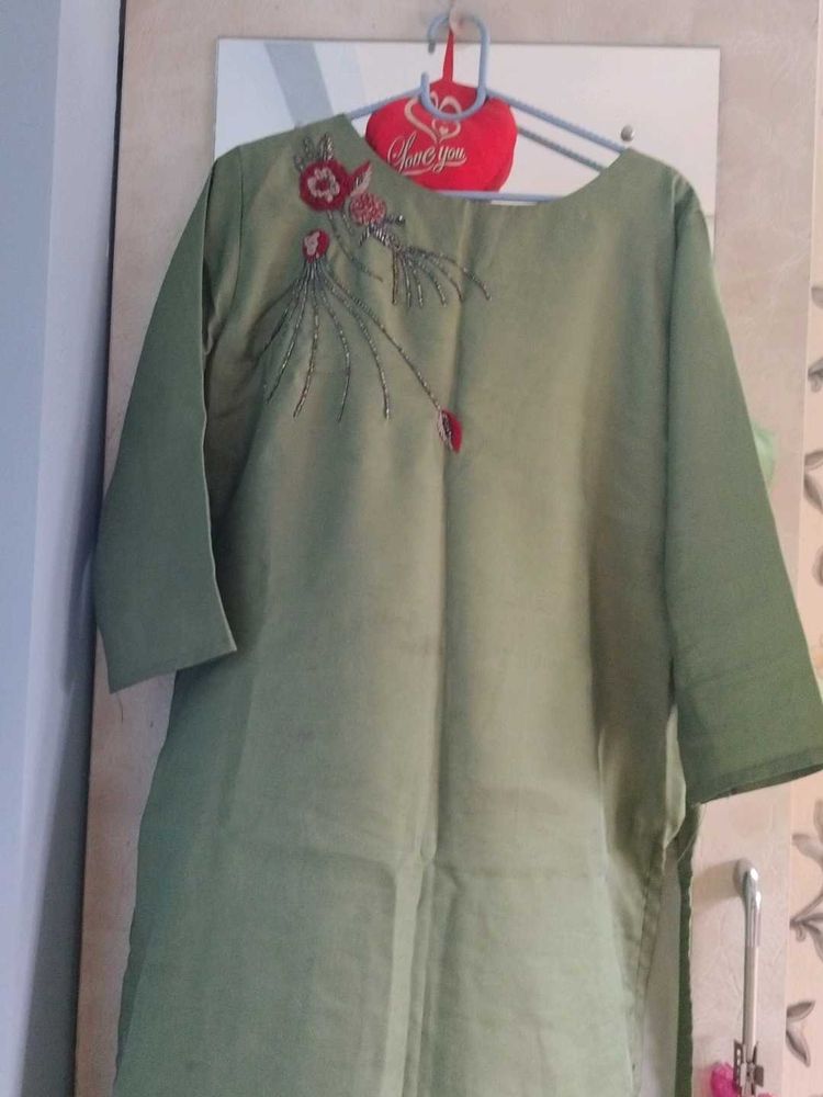 Embroidered Green Kurta