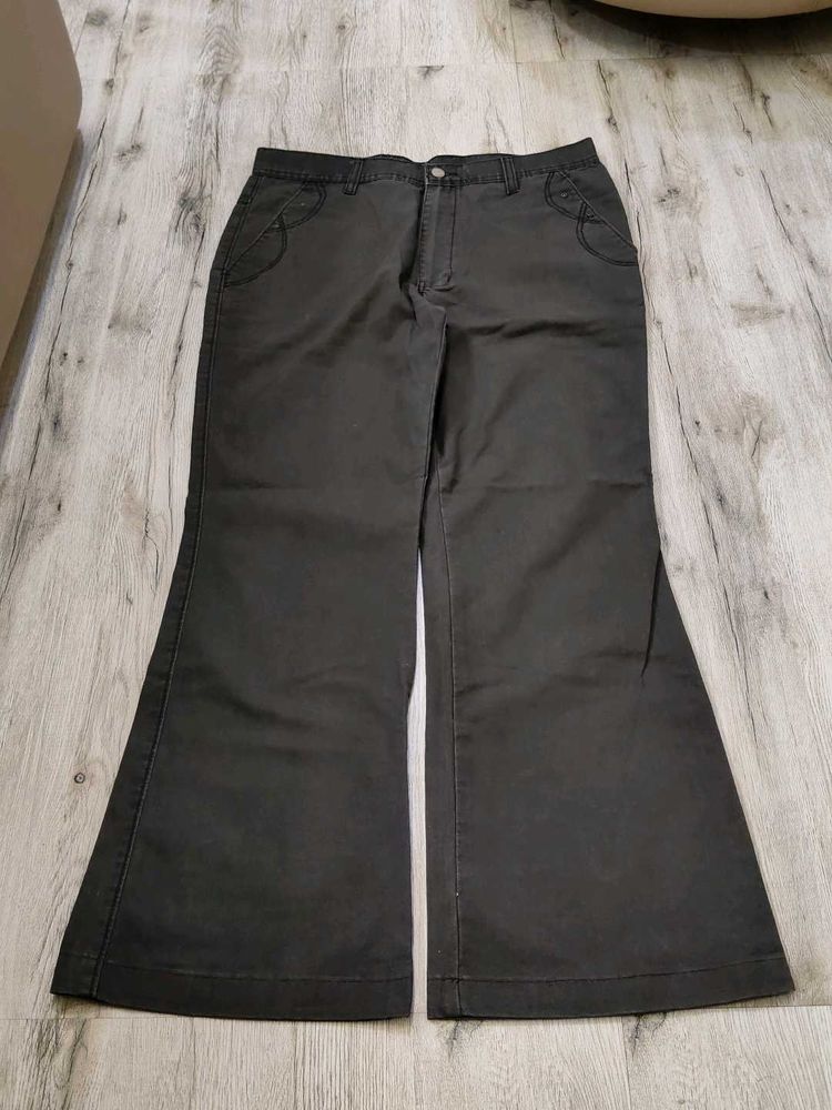 Ma2086 Nuts bootcut jeans waist 32 inches