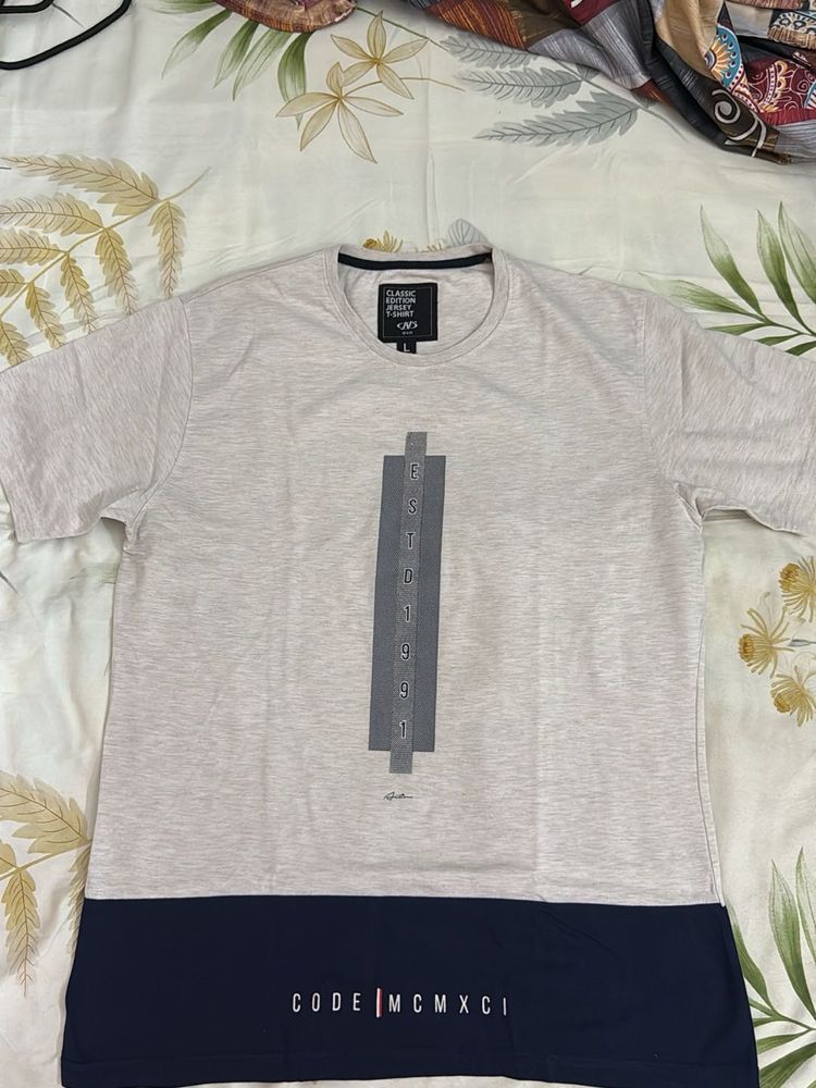 Graphic Print T-Shirt