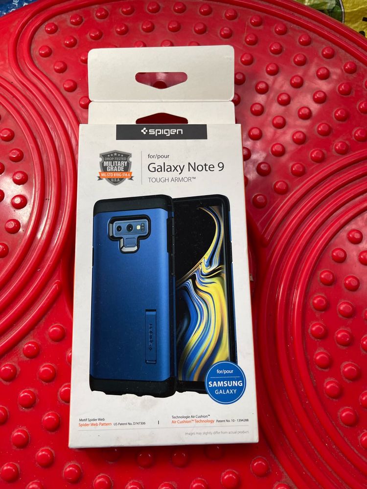 Spigen Tough Armour Back Cover