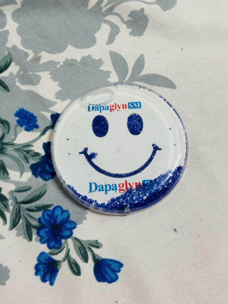 Unused Paper Holder Smily Cute